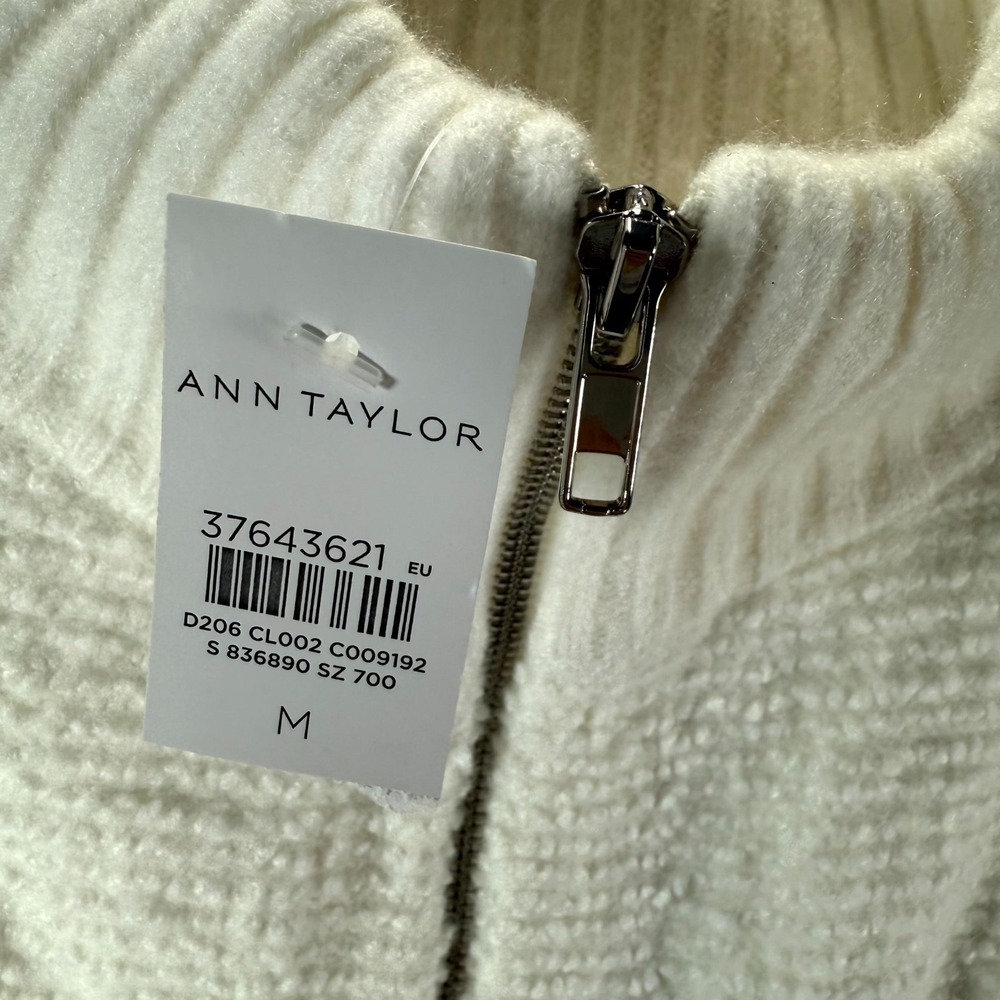 Ann Taylor Weekend Sweater Vest Women Medium White Sleeveless Full-Zip Mock Neck - Picture 4 of 10